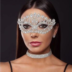 Rhinestone Masquerade Mask and Choker Necklace Costume Jewelry Set for Women